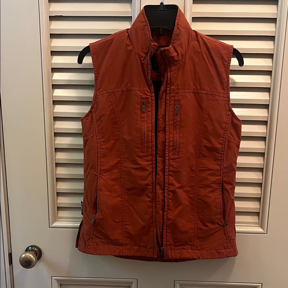 SCOTTEVEST Rust Orange Sleeveless Vest